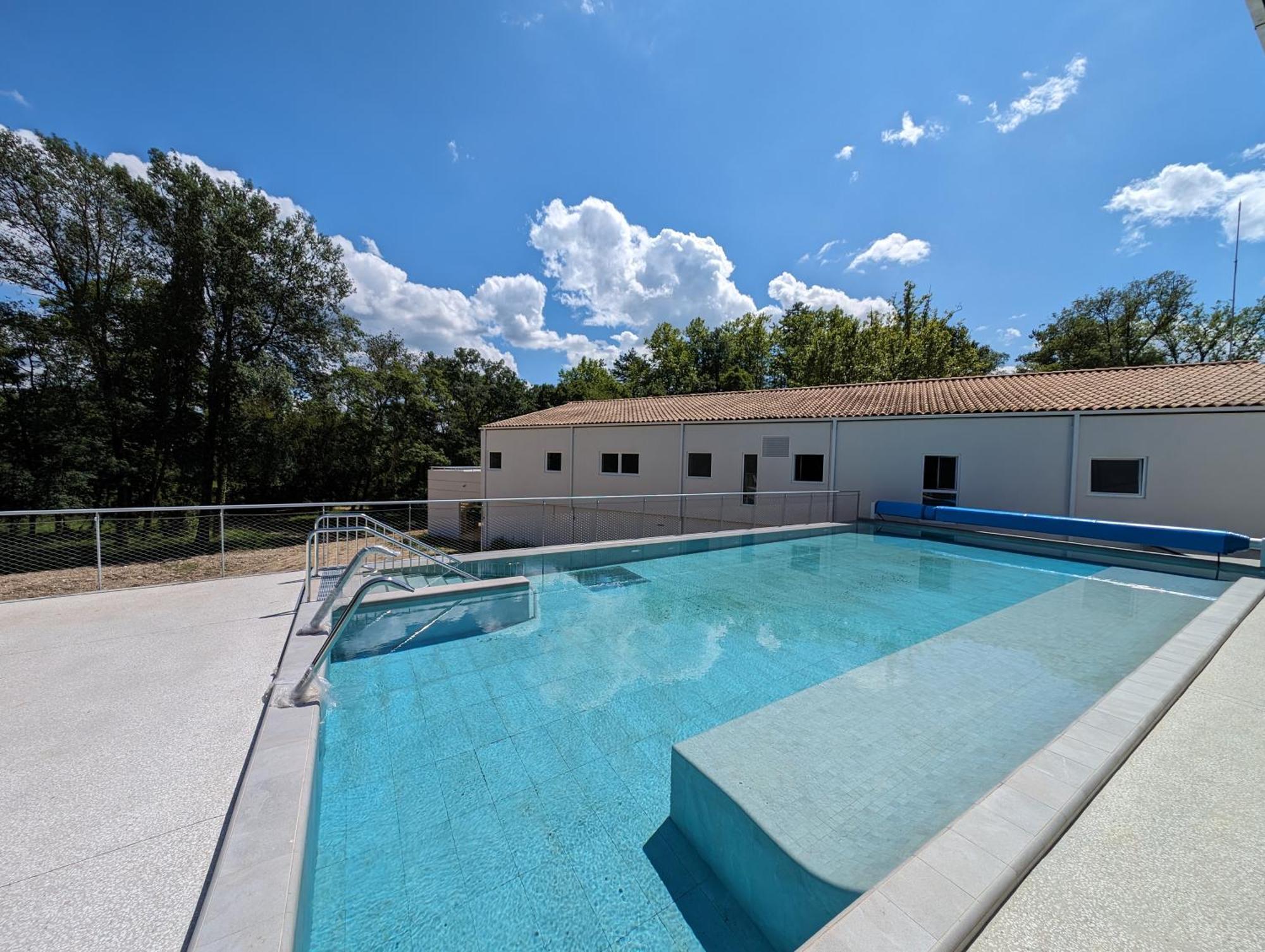 Hotel Des Thermes Des Fumades Allegre Les Fumades ภายนอก รูปภาพ