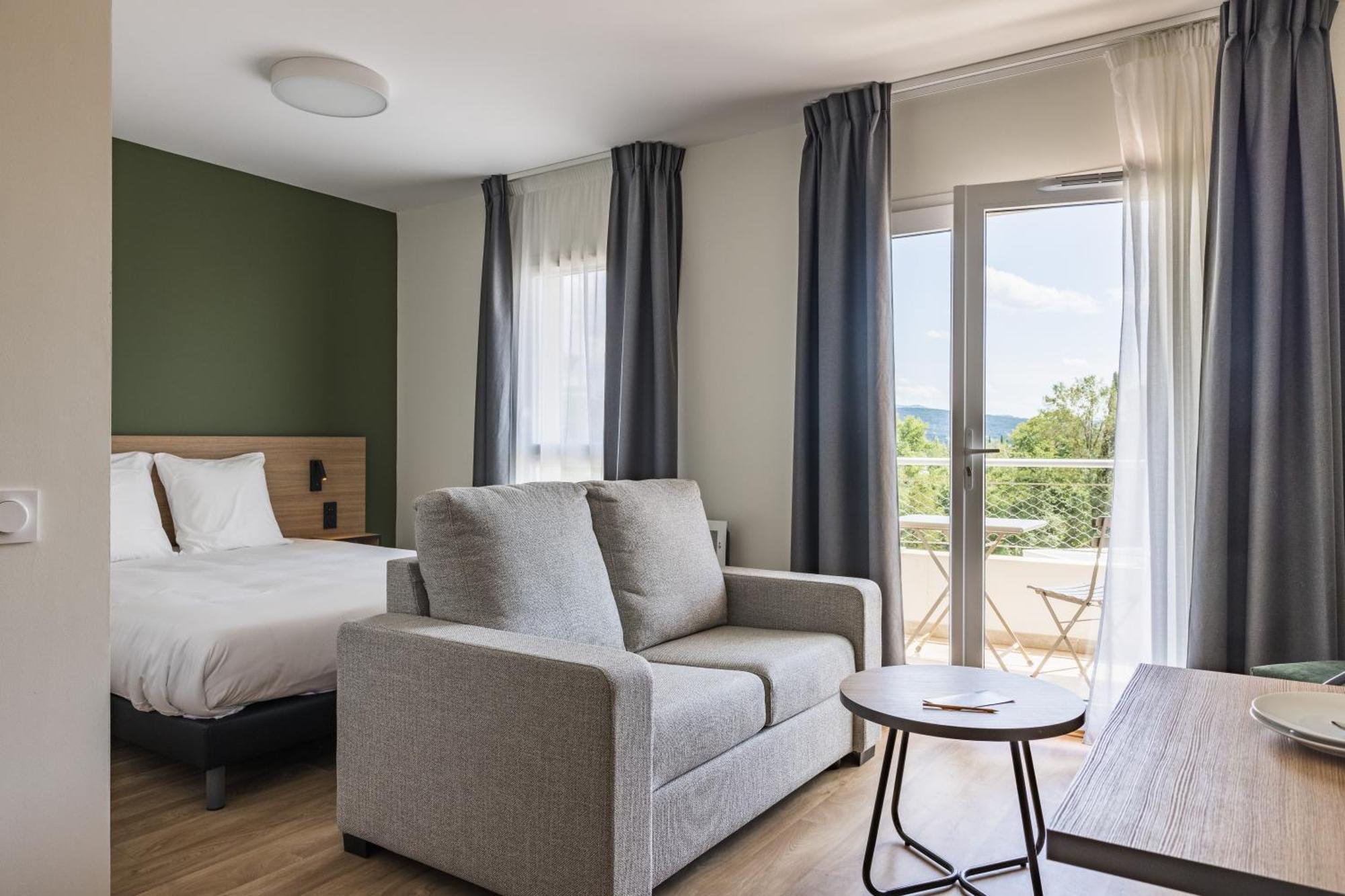 Hotel Des Thermes Des Fumades Allegre Les Fumades ภายนอก รูปภาพ